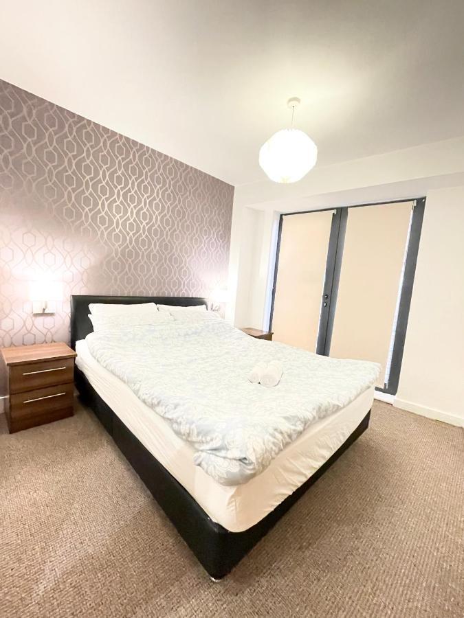 Lovely 2 - Bedroom Condo In Manchester City Centre Экстерьер фото